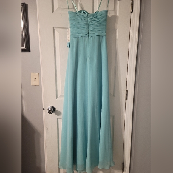 Prom Dress - Picture 4 of 5